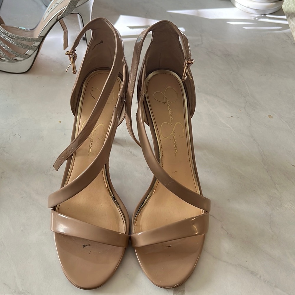 Jessica Simpson nude heels